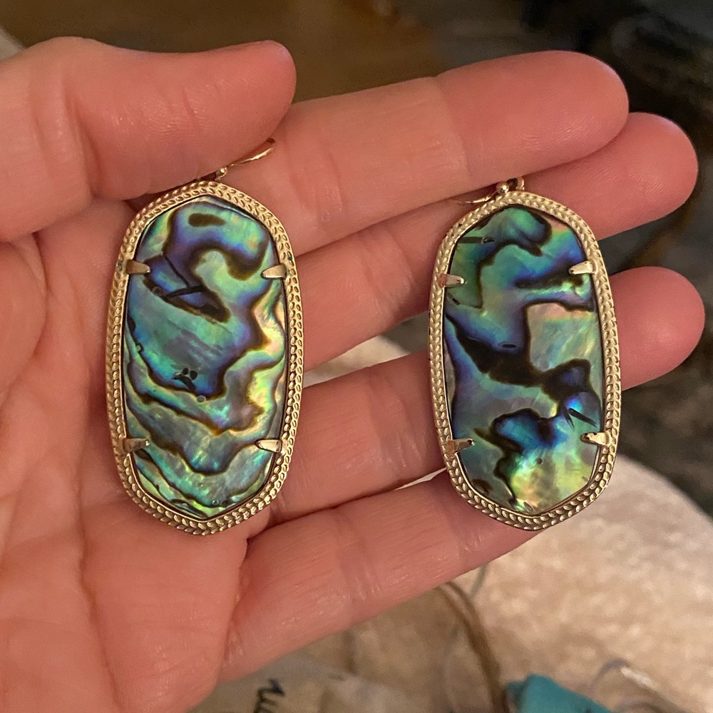 Classic Kendra Scott Danielle Earrings